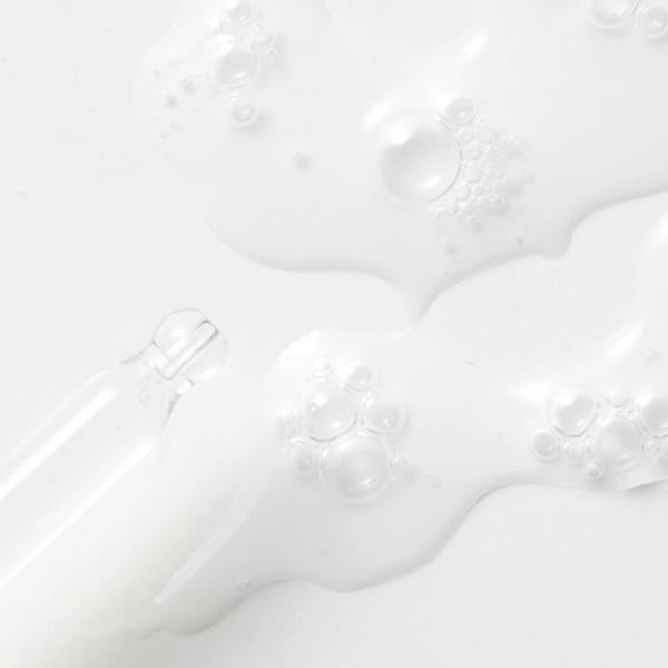 Blithe Inbetween Makeup Prep Essence, lightweight texture and finish