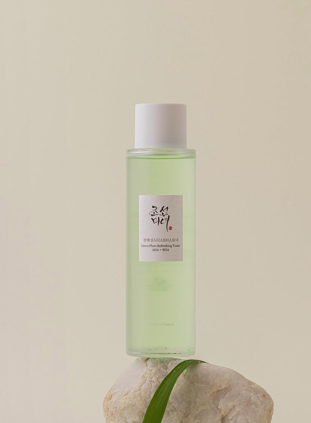 Beauty of Joseon Green Plum Refreshing Toner - lifestyle shot