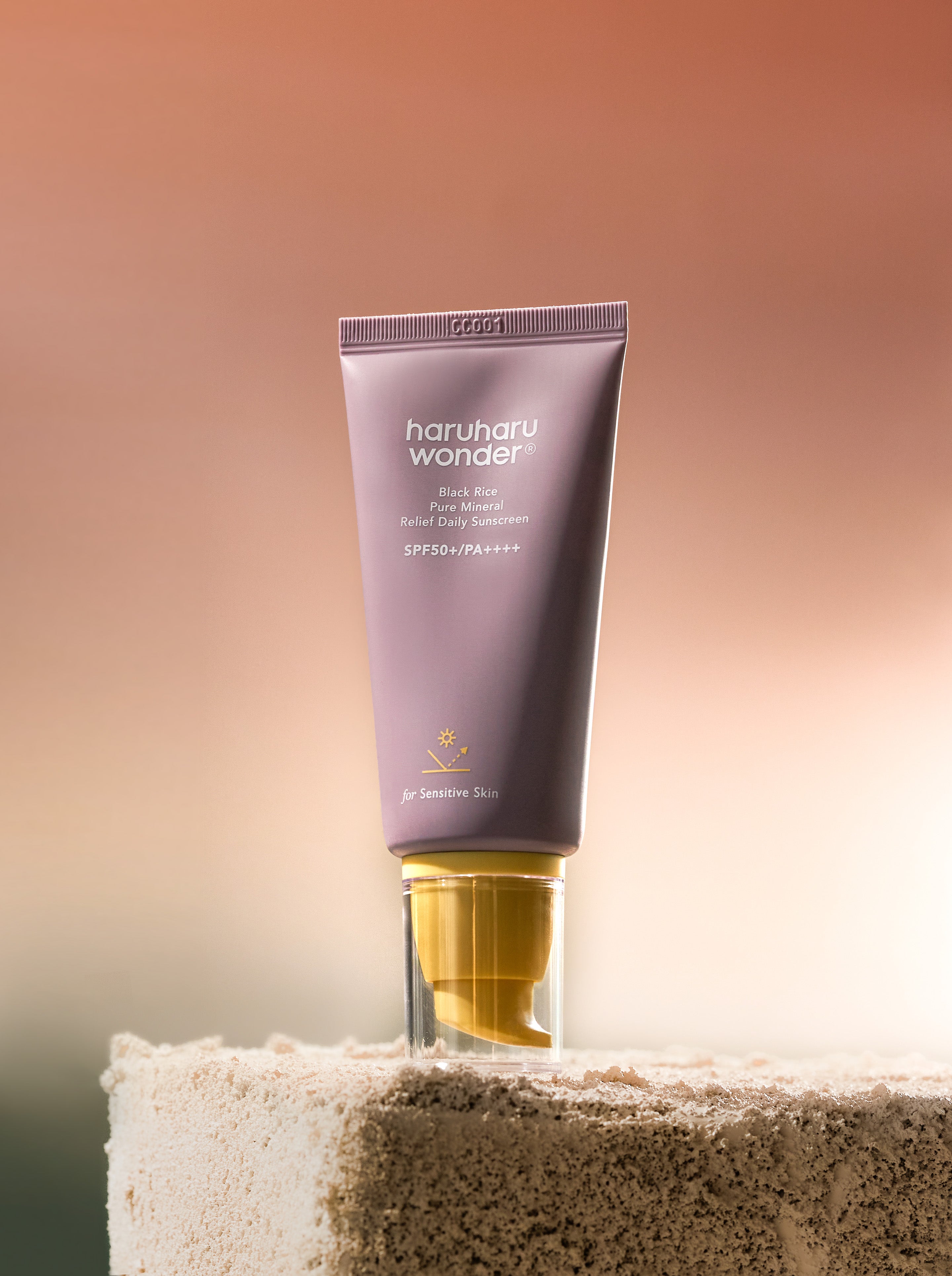 Haruharu Wonder Black Rice Pure Mineral Relief Daily Sunscreen 50ml - texture