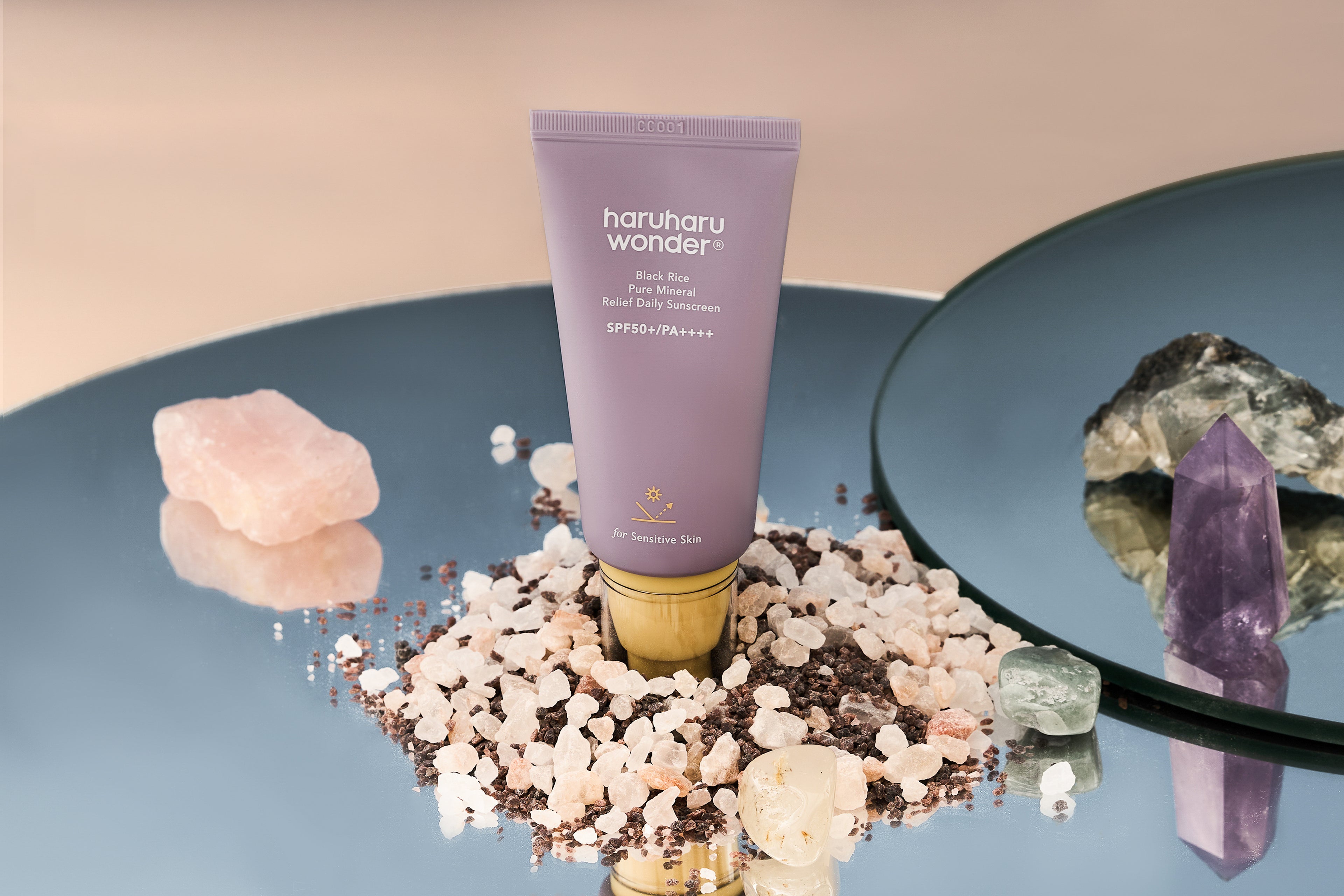 Haruharu Wonder Black Rice Pure Mineral Relief Daily Sunscreen 50ml - lifestyle