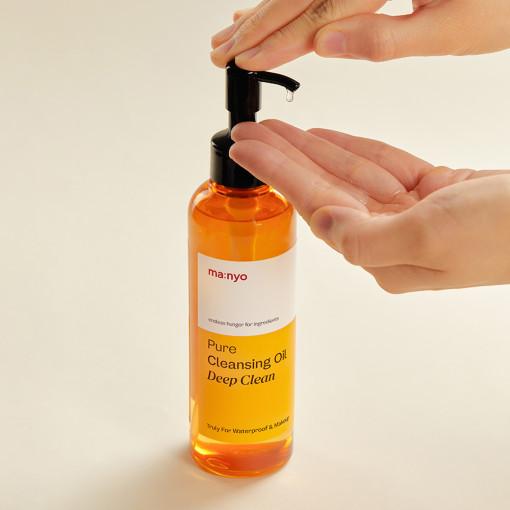 Manyo Pure Cleansing Oil Deep Clean, application and routine placement