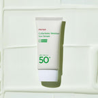 Manyo Galactomy Moisture Sun Serum SPF50+ PA++++, formula texture and skin finish