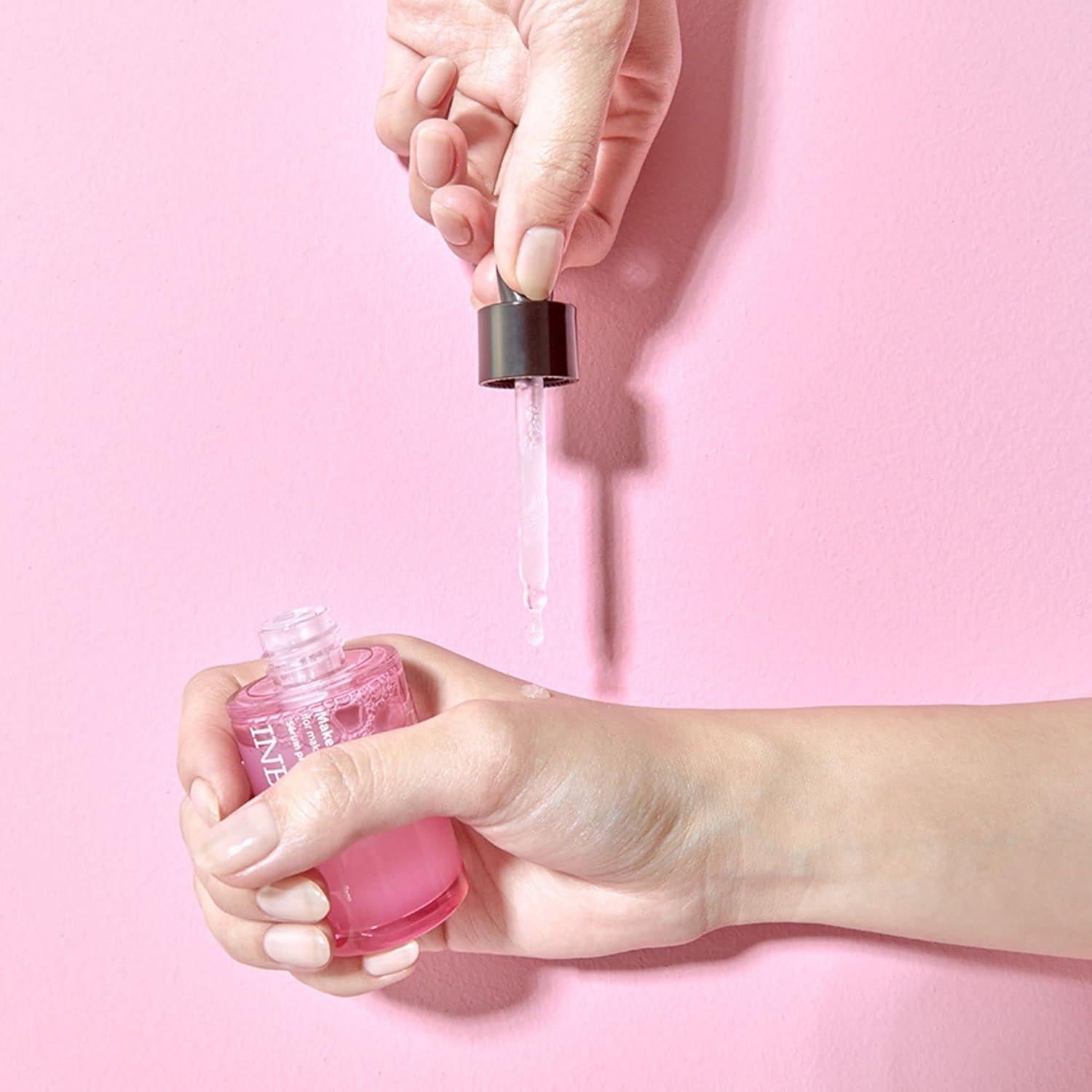 Blithe Inbetween Makeup Prep Essence, skin finish and texture detail