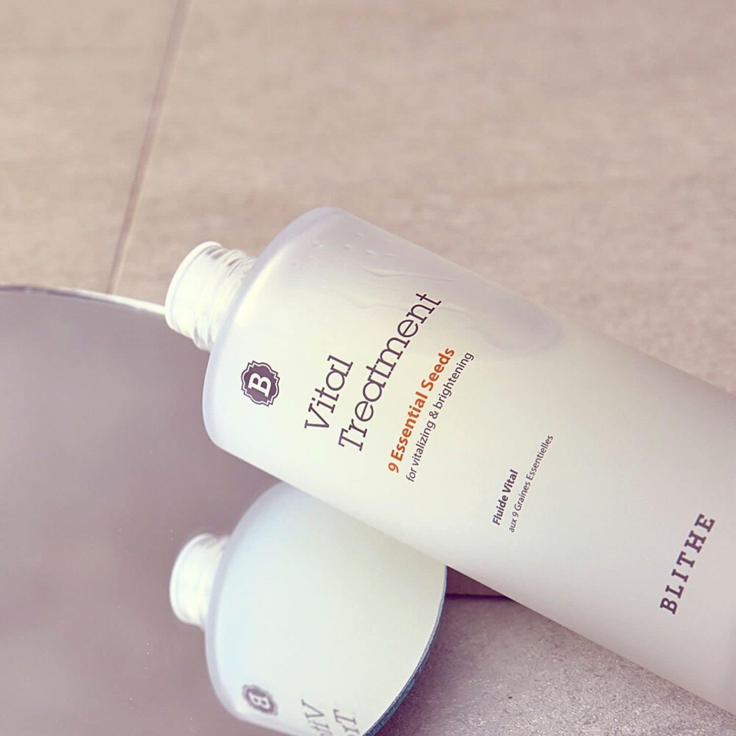 Blithe Vital Treatment 9 Essential Seeds essence, skin finish and texture detail