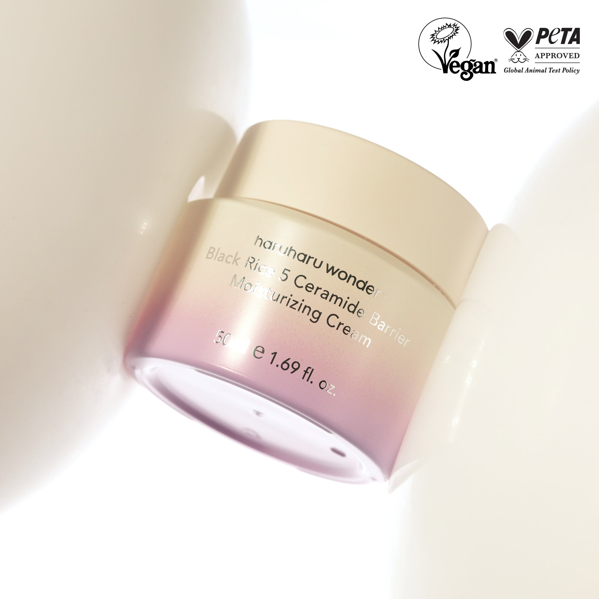 Haruharu Wonder Black Rice 5 Ceramide Barrier Moisturizing Cream 50ml - application