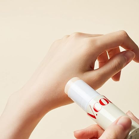 Manyo V.Collagen Heart Fit Multi Balm, formula texture and skin finish