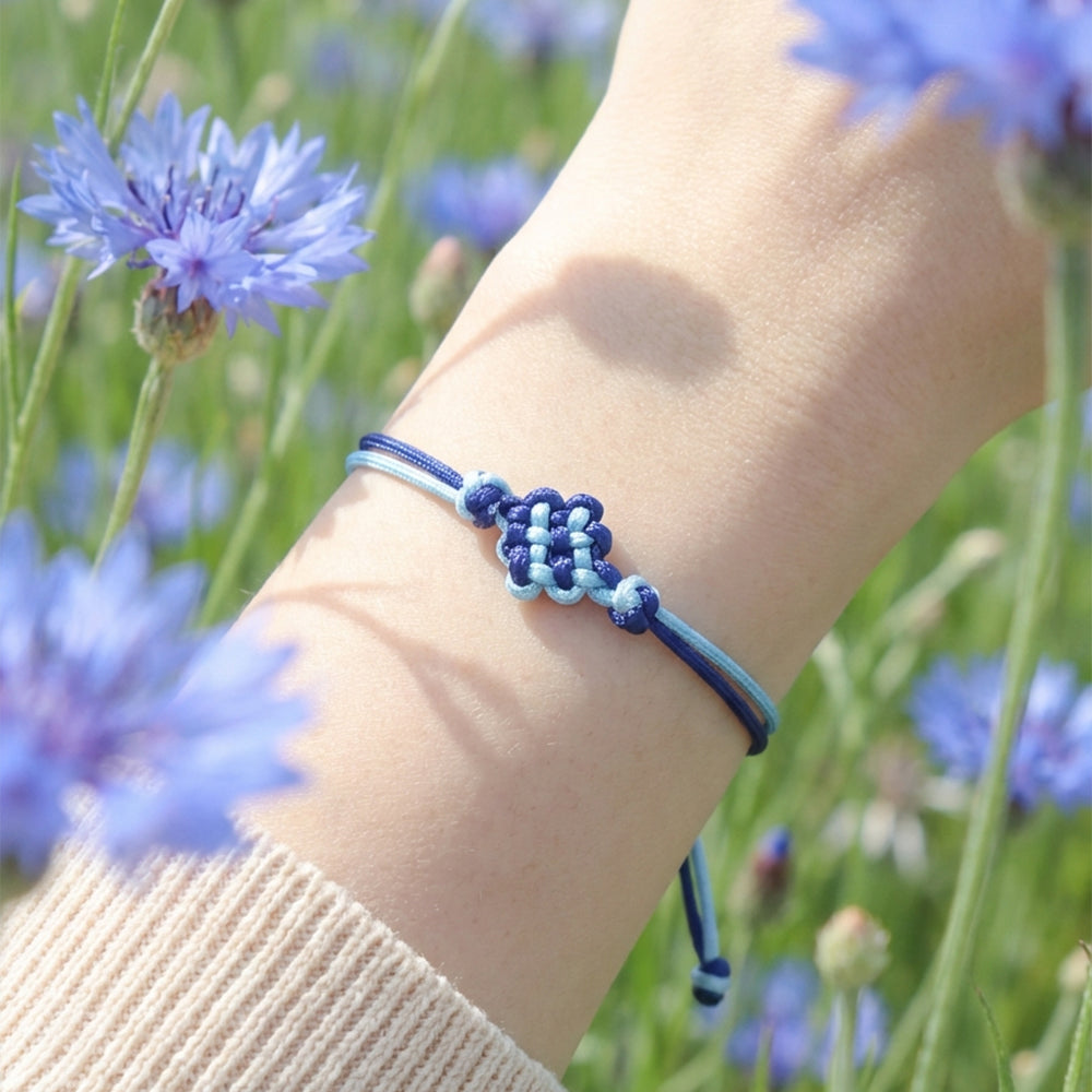 Pyunkang Yul  Barrier Knot Bracelet